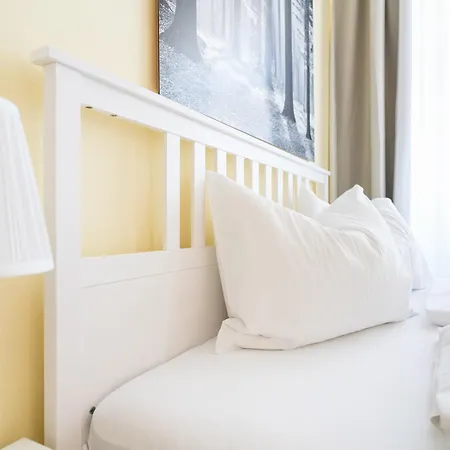 Hotel Schoenbrunn By Vienna Living Apartments-3